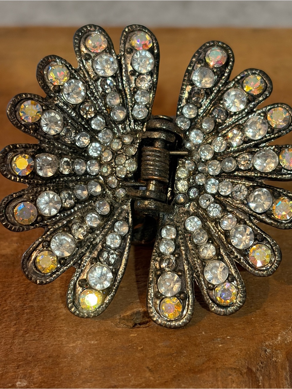 Vintage Rhinestone Flower Hair Claw
Clip - Aurora Borealis Crystal Floral